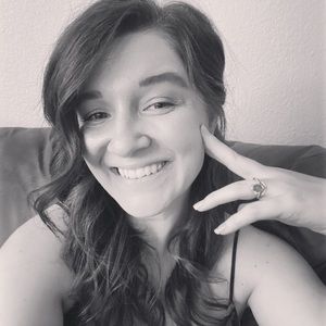 Meet your Posher, April